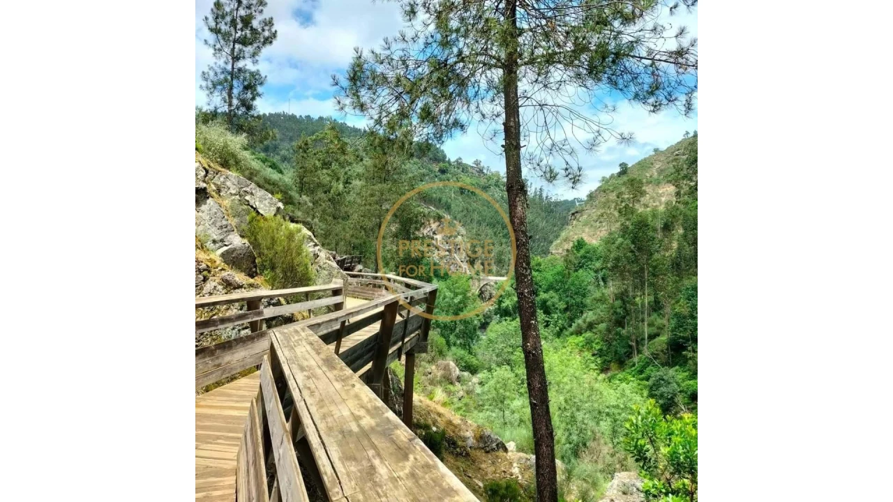 Moradia T4 para Venda em Arouca e Burgo Foto 26