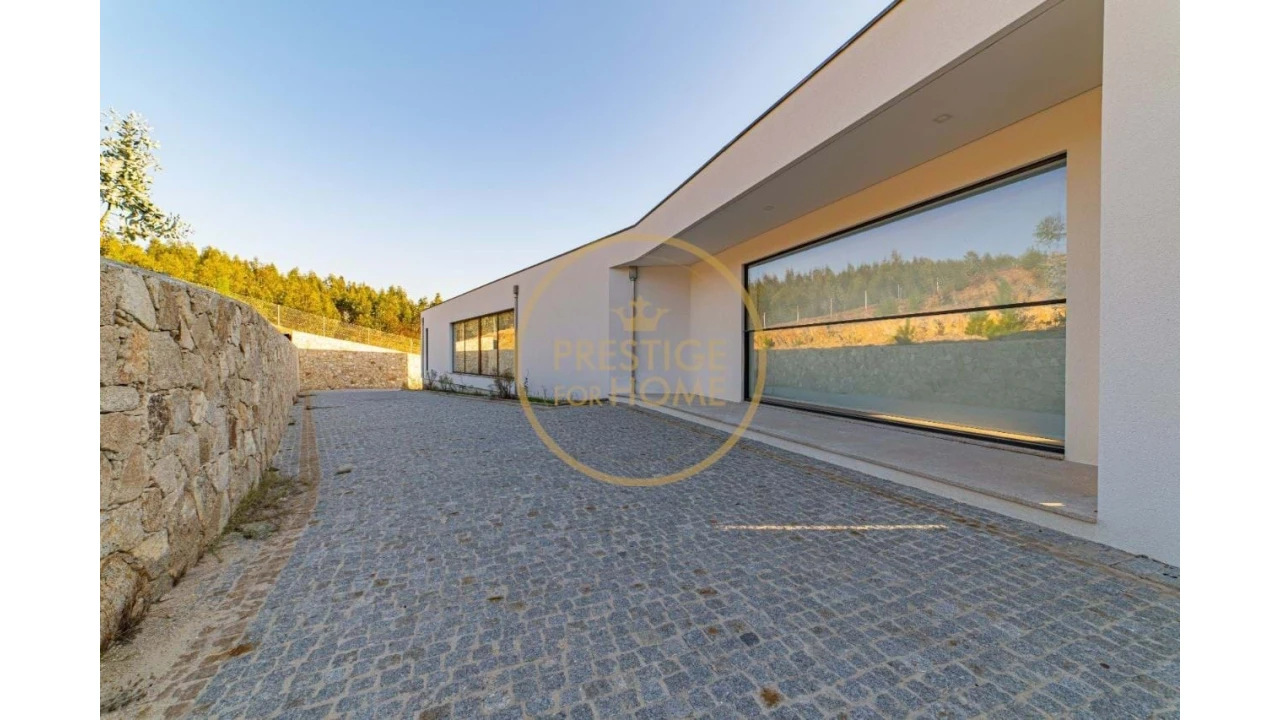 Moradia T4 para Venda em Arouca e Burgo Foto 21