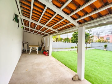 Moradia T4 para Venda em Alcabideche