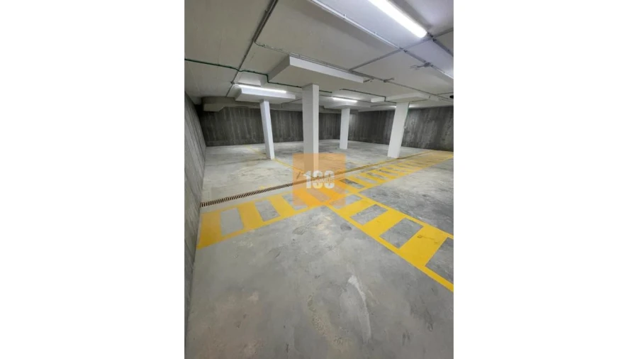 Garagem para Venda em Matosinhos e Leça da Palmeira Foto 14