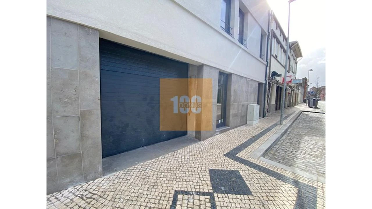 Garagem para Venda em Matosinhos e Leça da Palmeira Foto 2