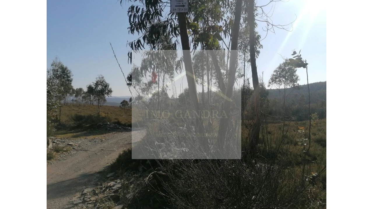 Terreno para Venda em Recarei Foto 2