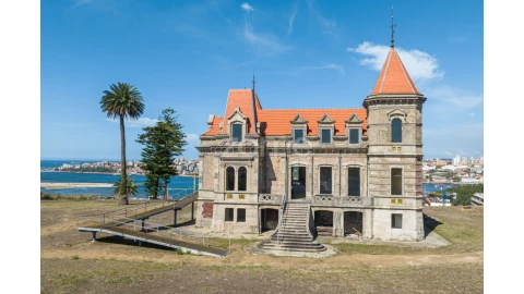 Moradia T4 para Venda em Santa Marinha e São Pedro da Afurada