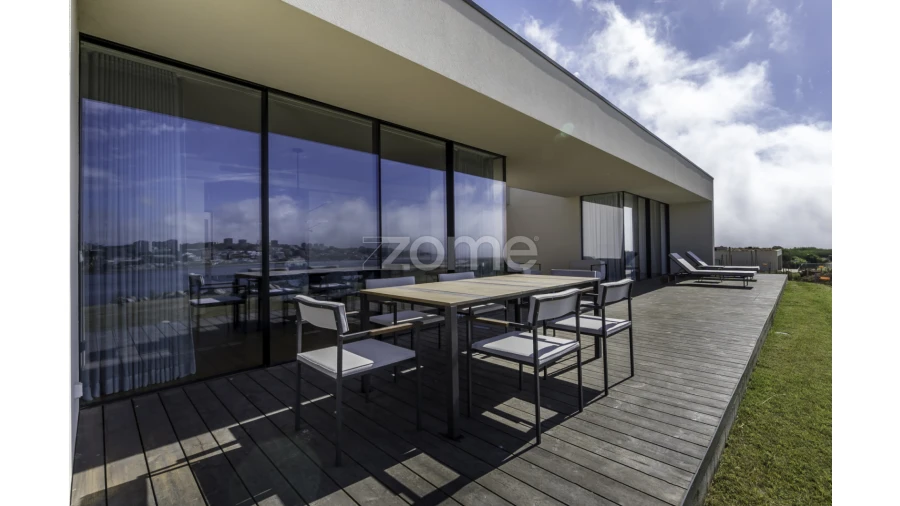 Moradia T4 para Venda em Santa Marinha e São Pedro da Afurada Foto 61