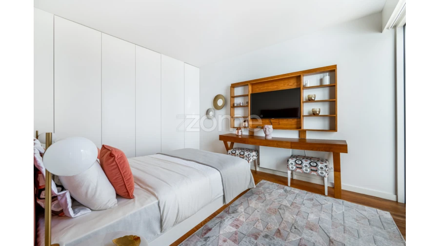 Moradia T4 para Venda em Santa Marinha e São Pedro da Afurada Foto 38