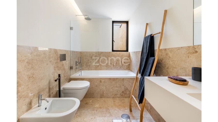 Moradia T4 para Venda em Santa Marinha e São Pedro da Afurada Foto 51