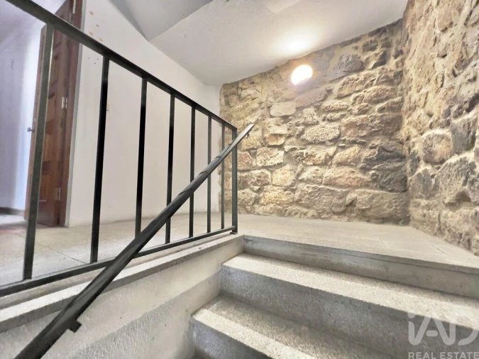 Prédio para Venda em Gouveia (São Pedro e São Julião) Foto 17