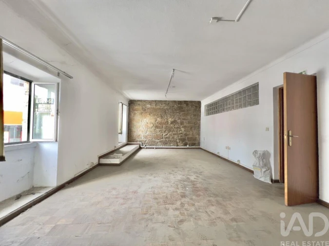 Prédio para Venda em Gouveia (São Pedro e São Julião) Foto 22