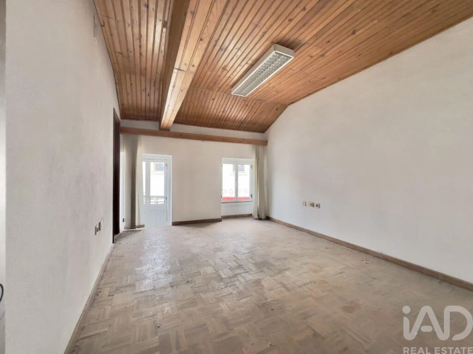 Prédio para Venda em Gouveia (São Pedro e São Julião) Foto 20