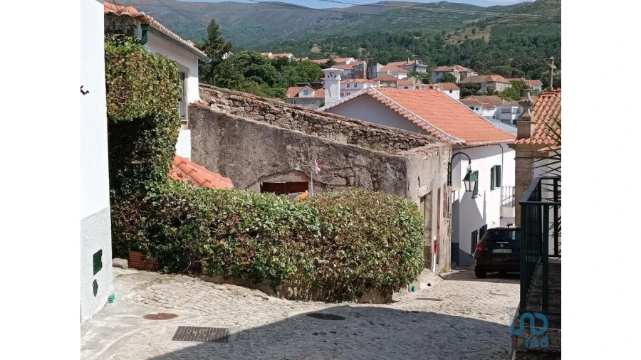 Moradia para Venda em Gouveia (São Pedro e São Julião) Foto 9