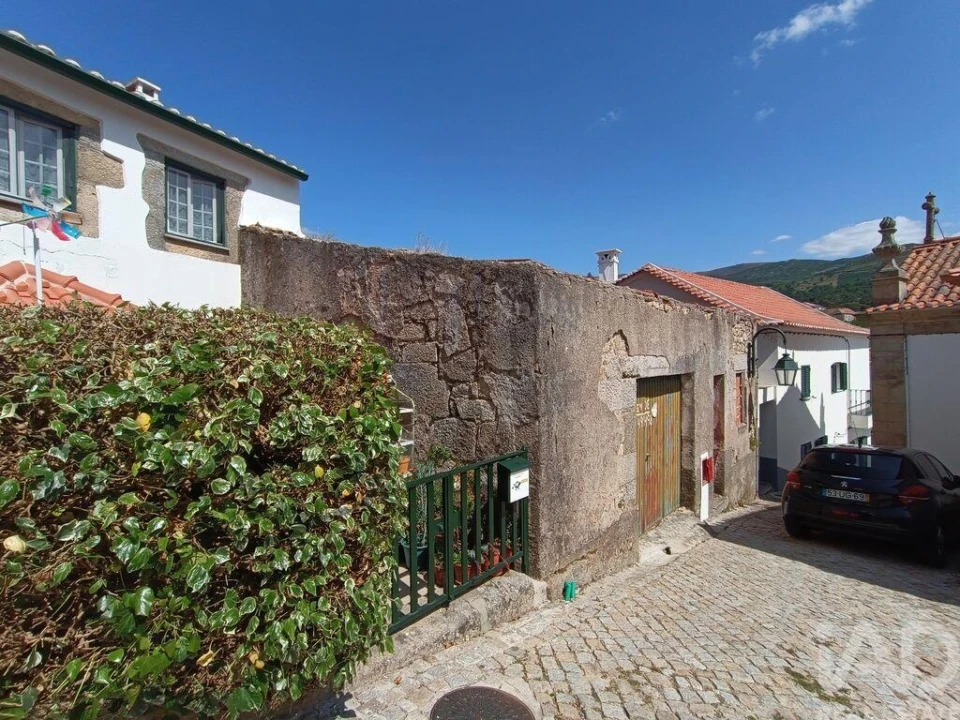 Moradia para Venda em Gouveia (São Pedro e São Julião) Foto 16