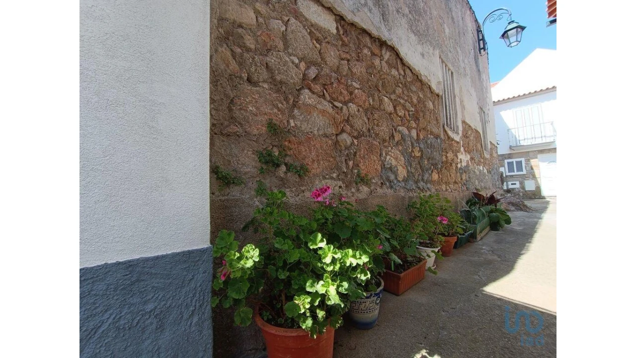 Moradia para Venda em Gouveia (São Pedro e São Julião) Foto 3