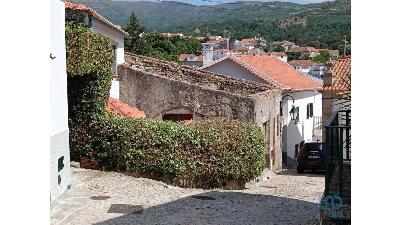 Moradia para Venda em Gouveia (São Pedro e São Julião) Foto 9