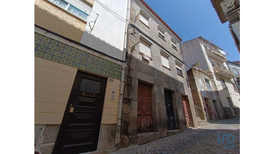 Prédio para Venda em Gouveia (São Pedro e São Julião) Foto 8