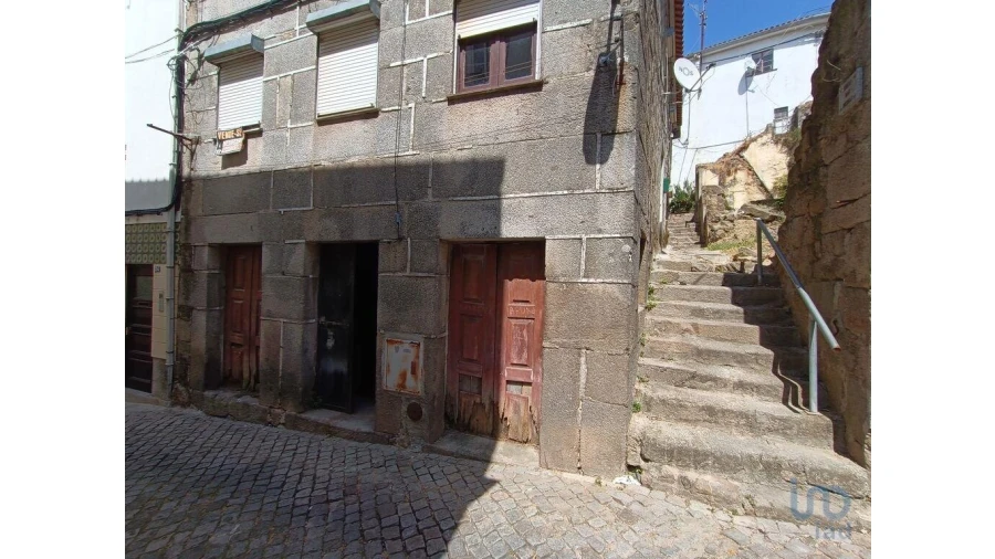 Prédio para Venda em Gouveia (São Pedro e São Julião) Foto 5