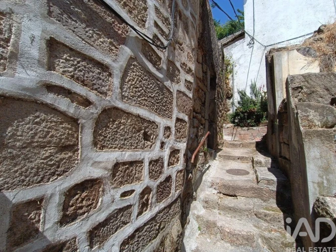 Prédio para Venda em Gouveia (São Pedro e São Julião) Foto 22