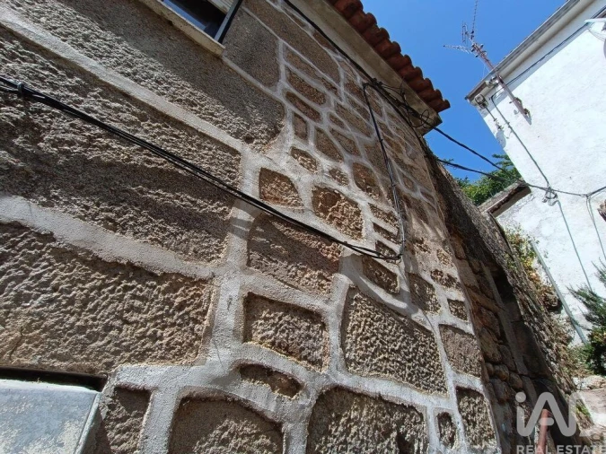 Prédio para Venda em Gouveia (São Pedro e São Julião) Foto 23