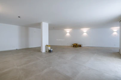 Moradia T4 para Venda em Lagos (São Sebastião e Santa Maria)