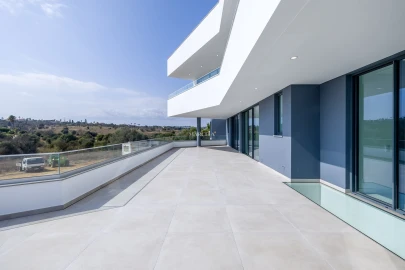 Moradia T4 para Venda em Lagos (São Sebastião e Santa Maria)