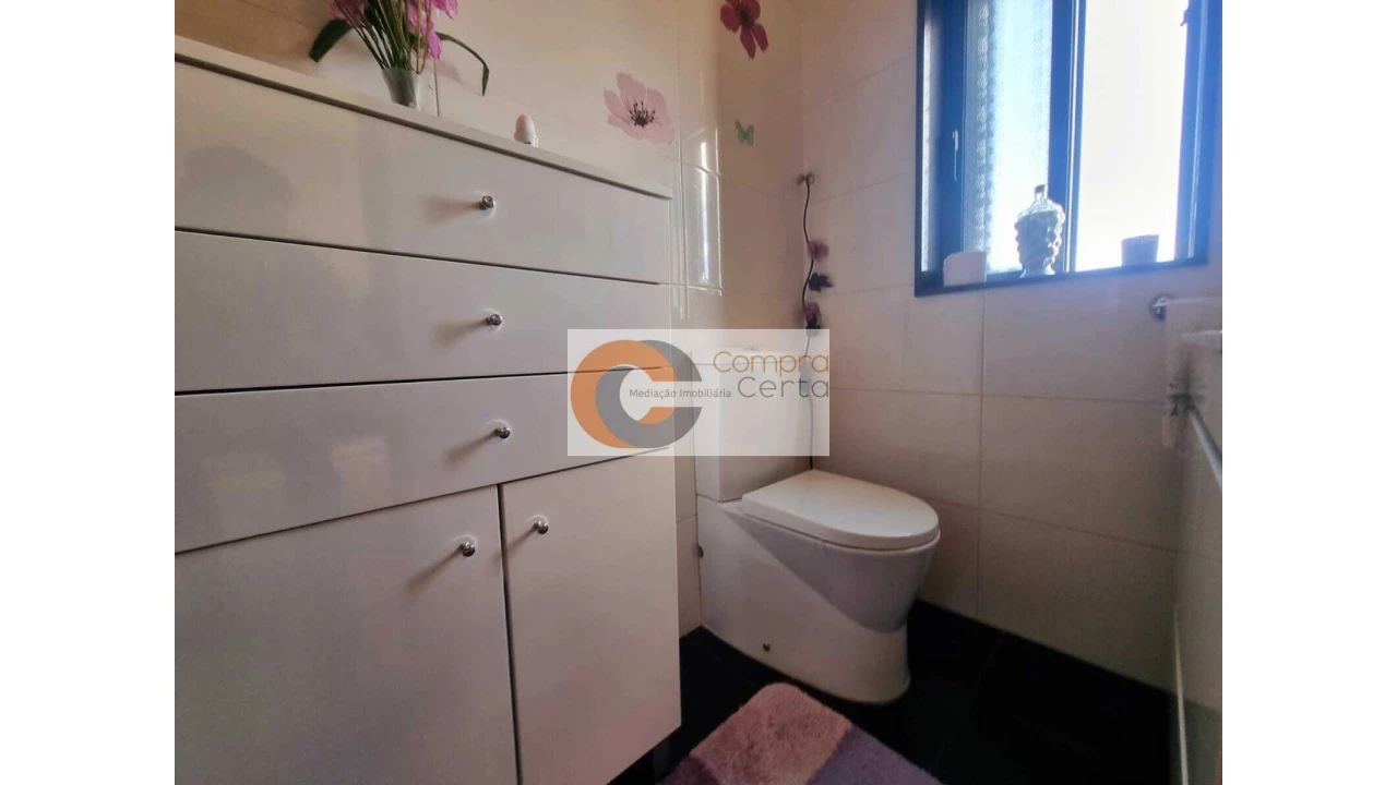 Apartamento T5 para Venda em Caldelas Foto 13