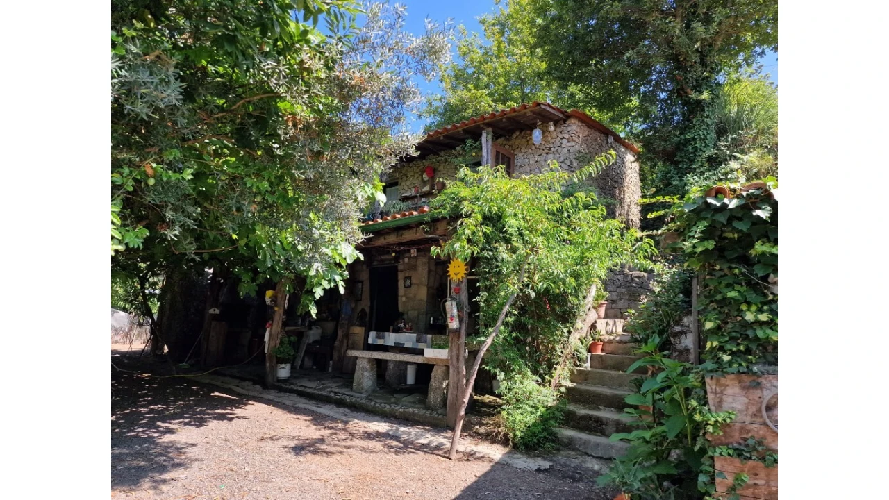 Moradia T3 para Venda em Ventosa e Cova Foto 1