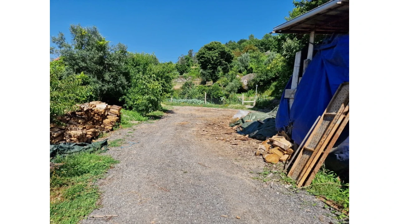 Moradia T3 para Venda em Ventosa e Cova Foto 5