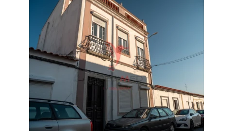 Moradia T5 para Venda em Ferreira do Alentejo e Canhestros