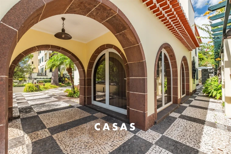 Moradia T4 para Venda em Funchal (Se) Foto 23