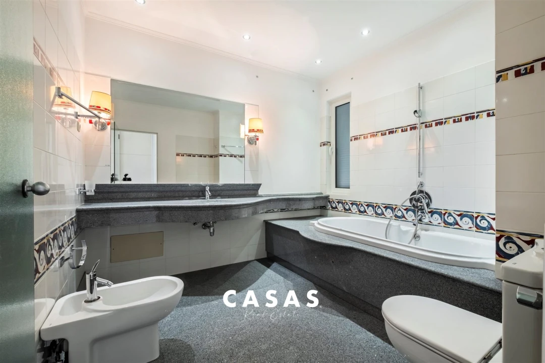 Moradia T4 para Venda em Funchal (Se) Foto 21