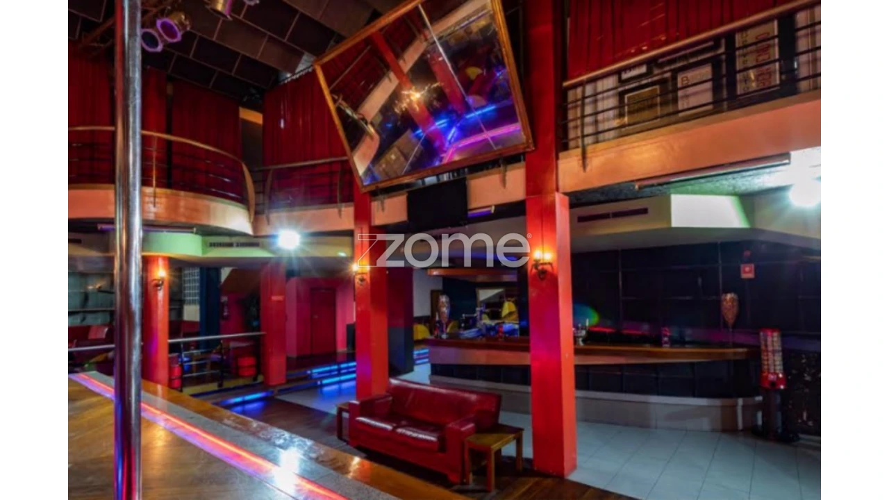 Negócio para Venda em Serzedo e Perosinho Foto 12