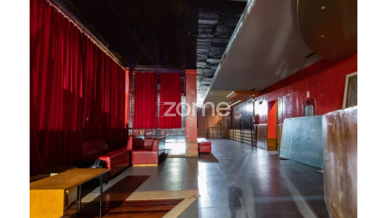 Negócio para Venda em Serzedo e Perosinho Foto 11