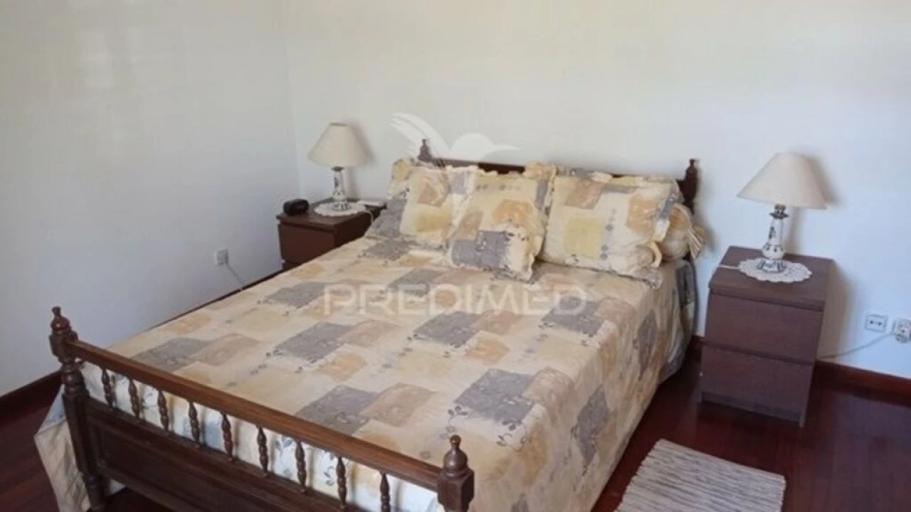 Moradia T5 para Venda em Espírito Santo, Nossa Senhora da Graça e São Simão Foto 6