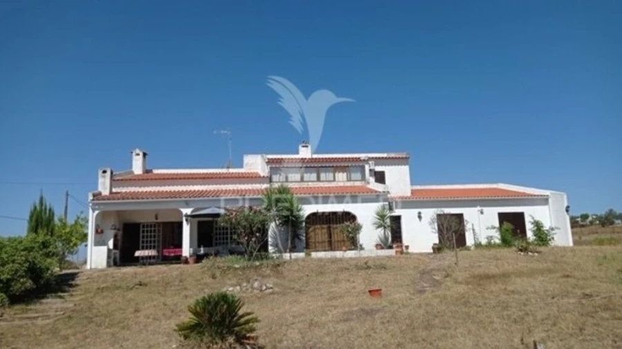 Moradia T5 para Venda em Espírito Santo, Nossa Senhora da Graça e São Simão