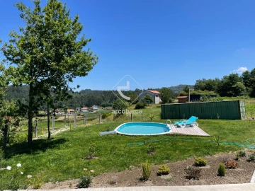 Moradia T2 para Arrendamento férias em Cunha