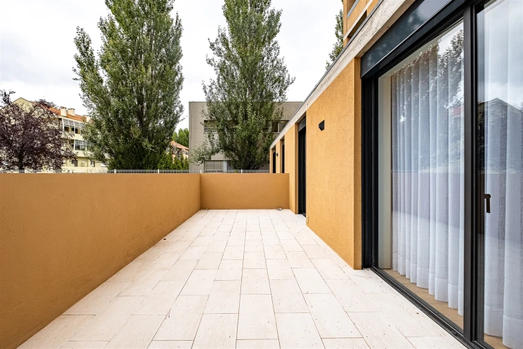 Apartamento T2 para Venda em Paranhos Foto 16