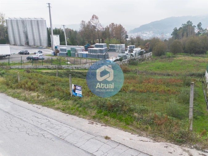 Terreno para Venda em Santo Adrião de Vizela Foto 10