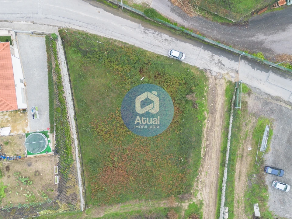 Terreno para Venda em Santo Adrião de Vizela Foto 5