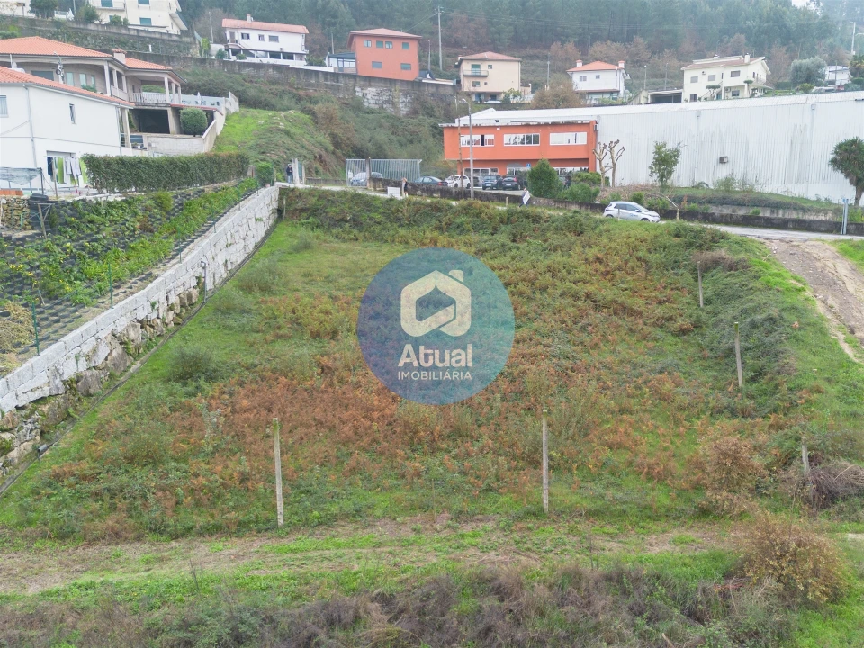 Terreno para Venda em Santo Adrião de Vizela Foto 7