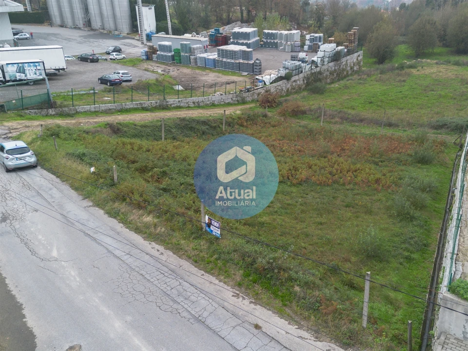 Terreno para Venda em Santo Adrião de Vizela Foto 9