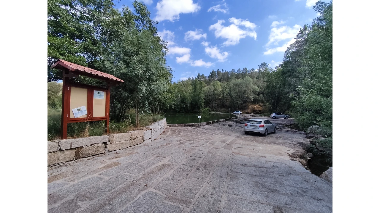 Quinta T0 para Venda em Castelo de Penalva Foto 2