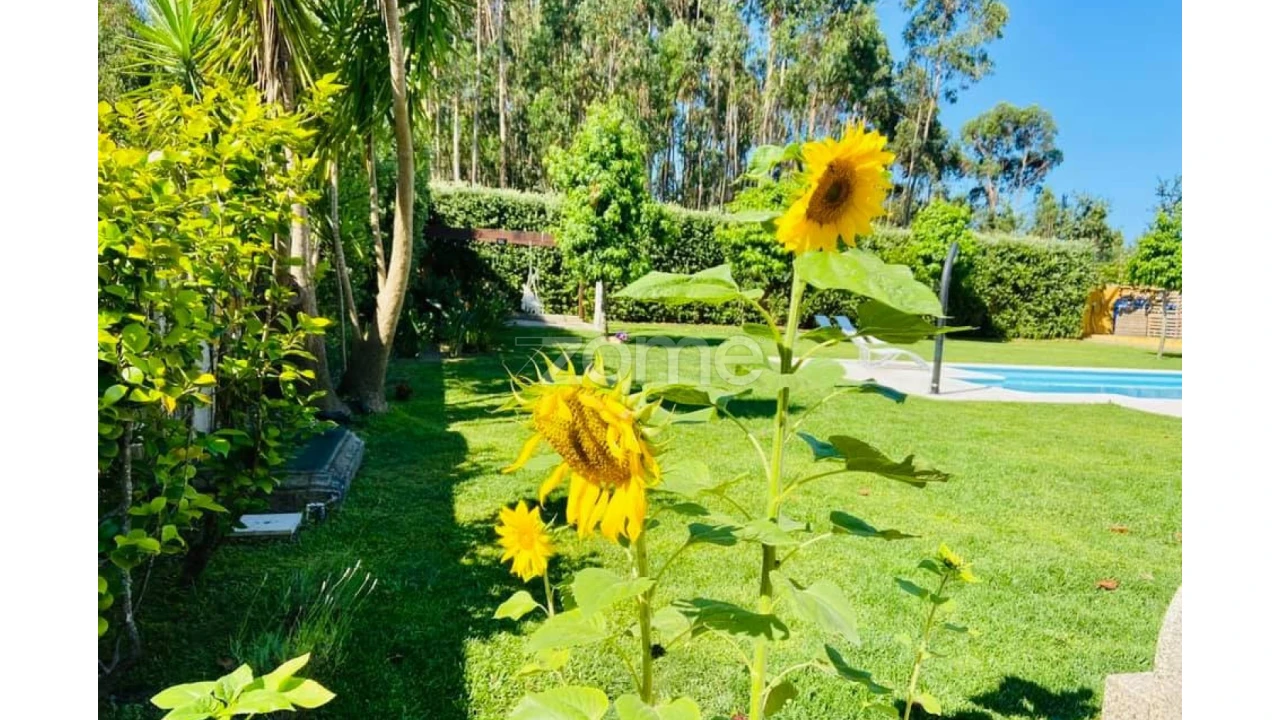 Moradia T5 para Venda em Vila Nova de Anha Foto 2