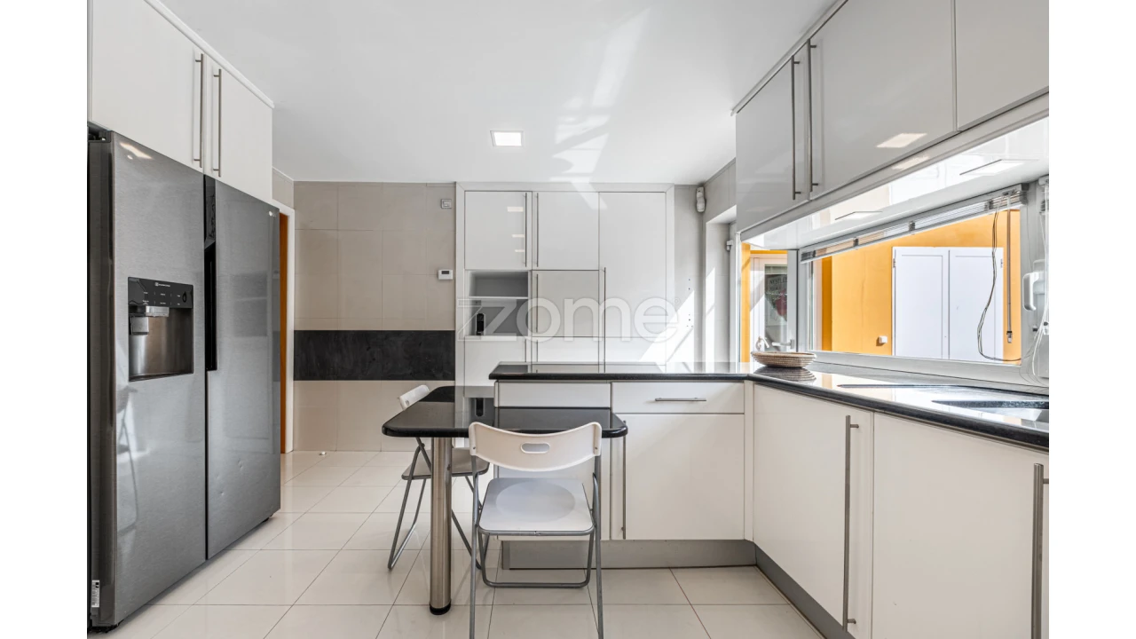 Moradia T5 para Venda em Vila Nova de Anha Foto 16