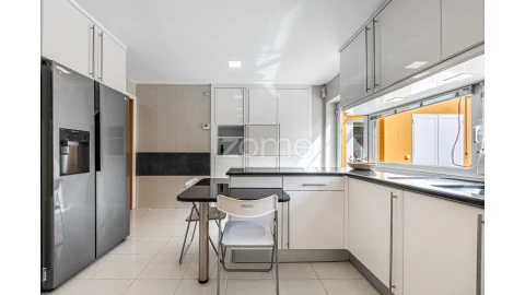 Moradia T5 para Venda em Vila Nova de Anha