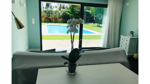 Moradia T5 para Venda em Vila Nova de Anha