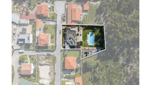 Moradia T5 para Venda em Vila Nova de Anha