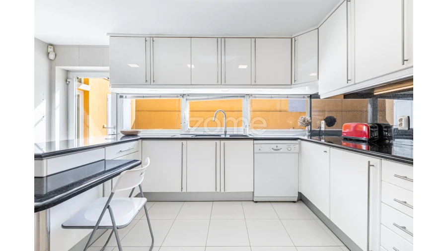 Moradia T5 para Venda em Vila Nova de Anha Foto 14