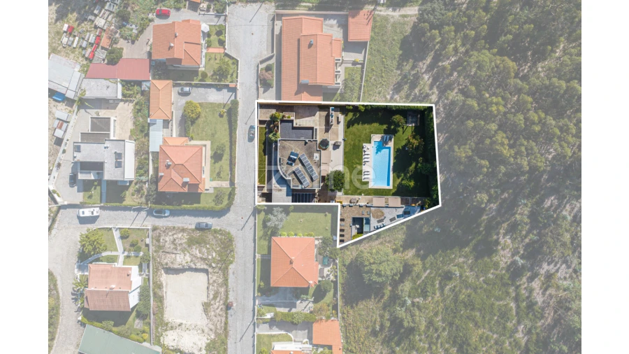 Moradia T5 para Venda em Vila Nova de Anha Foto 5