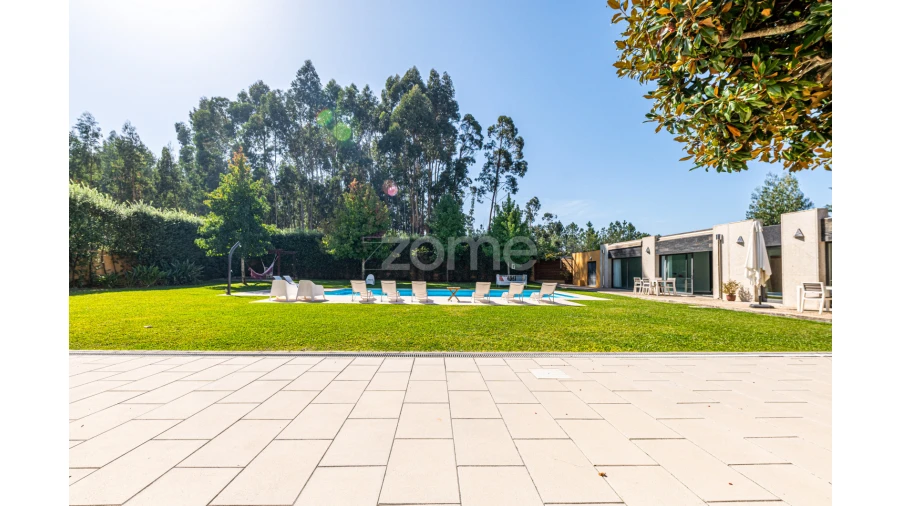 Moradia T5 para Venda em Vila Nova de Anha Foto 13