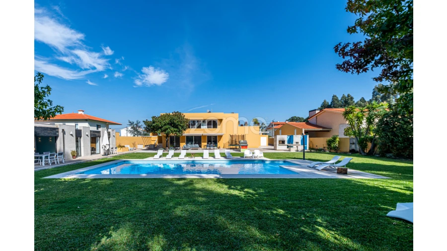 Moradia T5 para Venda em Vila Nova de Anha Foto 73