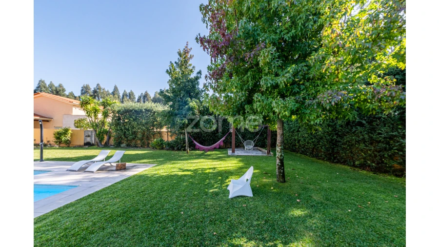 Moradia T5 para Venda em Vila Nova de Anha Foto 75